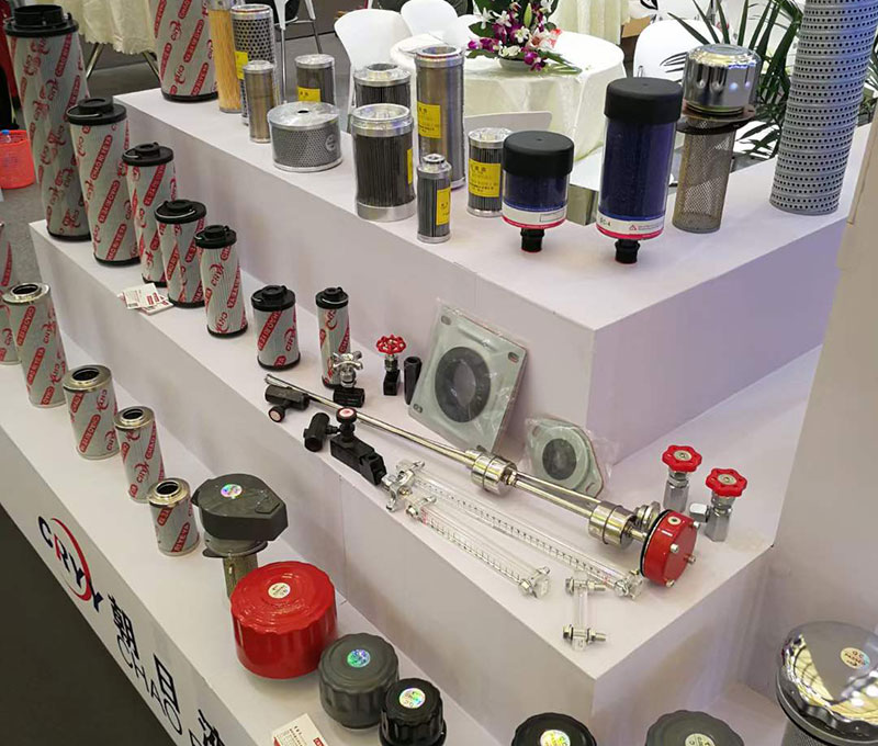液压过滤器中常见的就是吸油过滤器、回油过滤器压力管路过滤器等等，使用过滤器的时候有很多的要求。那液压过滤器使用有哪些要求？公赌船JCJC710液压告诉你：